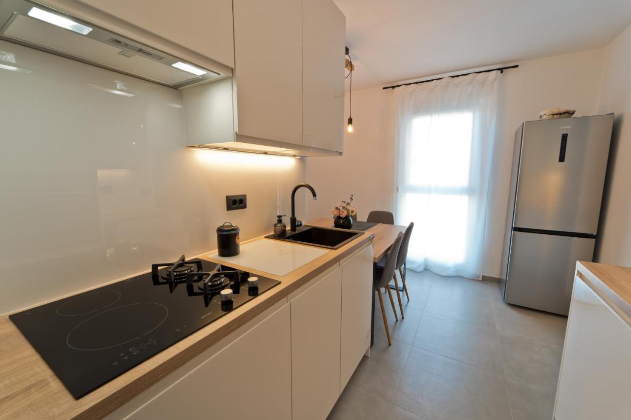 Malemi Apartment Pula Luaran gambar