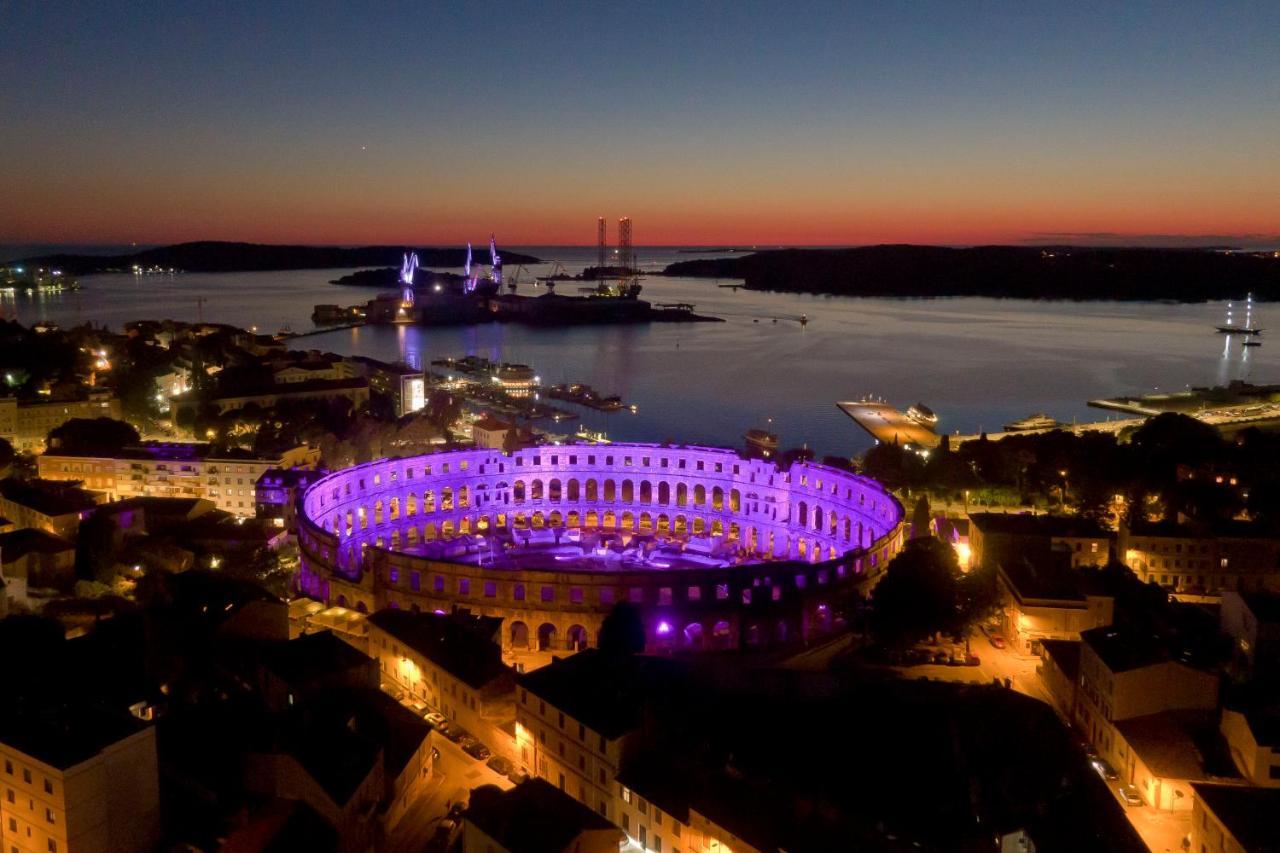 Malemi Apartment Pula Luaran gambar